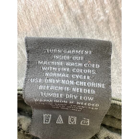 Torrid Women's Plus Size Military Cuffed Twill Shorts, Olive Green, Size 24 - Picture 7 of 7